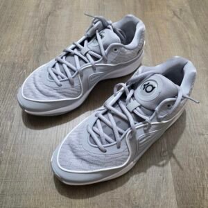 Nike KD Trey 5 X Men’s Size 9.5 FN7091-003 Wolf Grey Basketball Shoes No Box