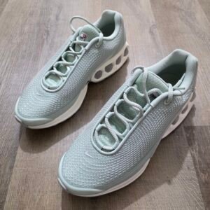 Nike Air Max Dn SE HJ9636-001 Seafoam/Silver Women’s 9.5 (No Box)