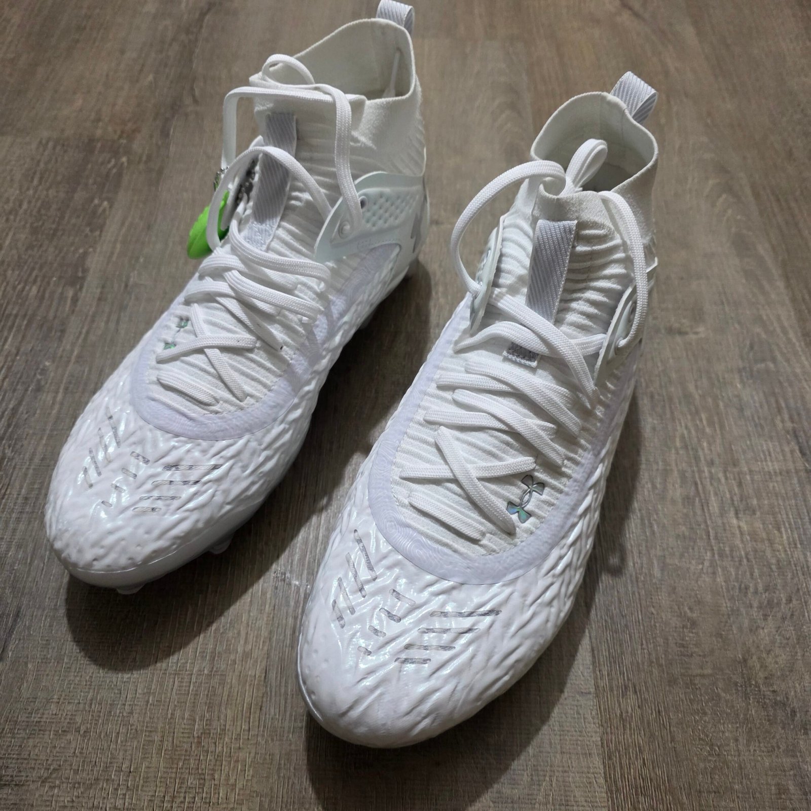 Under Armour Yard Mid MT TPU Men's Baseball Cleats 3027836-100 White Silver