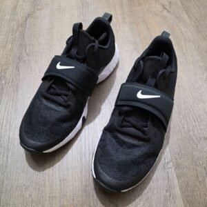 Nike Renew In-Season TR 12 Women’s Training Shoes Black White Size 8 DD9301-001